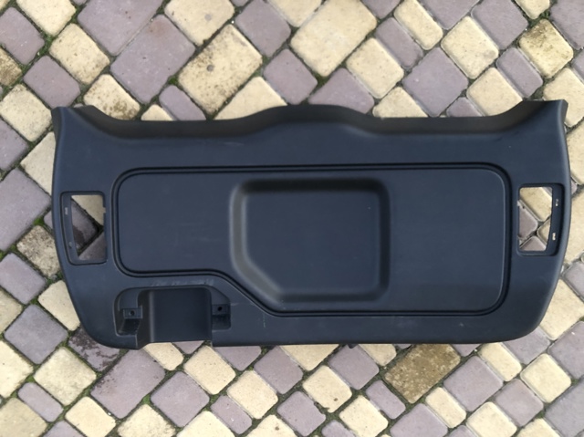 Обшивка кришки багажника LR077432 LAND ROVER