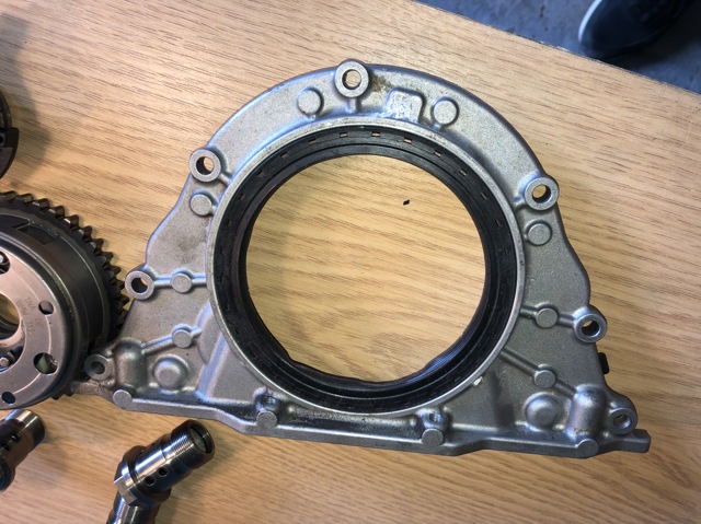 Сальник колінвала двигуна, задній 11428092562 BMW