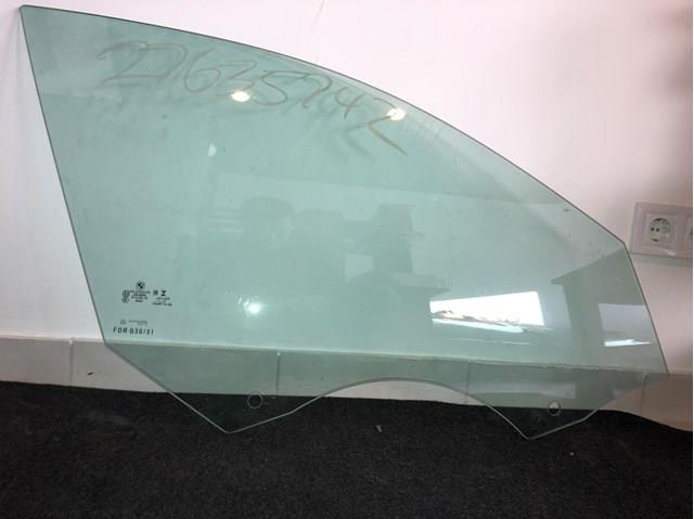 Скло пасажирських дверей 51337339456 BMW