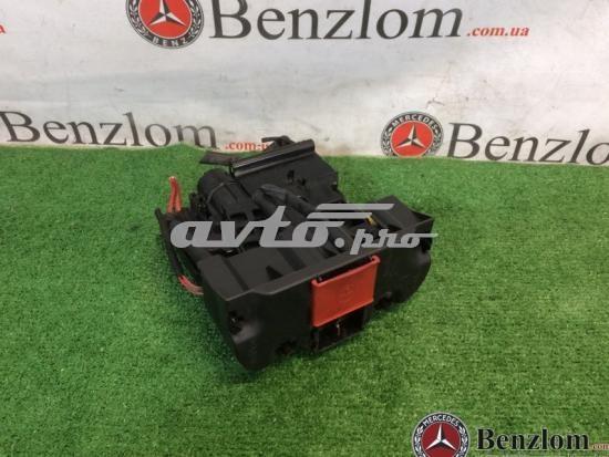 Автомобільна батарея A2045403850 MERCEDES