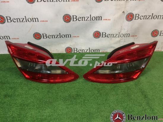 Ліхтар задній правий A2048203064 MERCEDES
