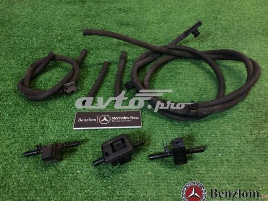 Сопло склоомивача вітрового скла A2048600192 MERCEDES