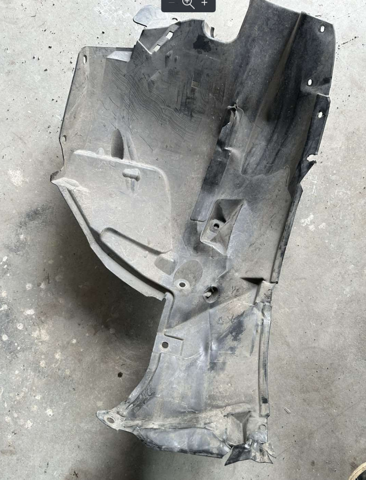 Підкрилок переднього крила, правий задній 638425CA0A NISSAN