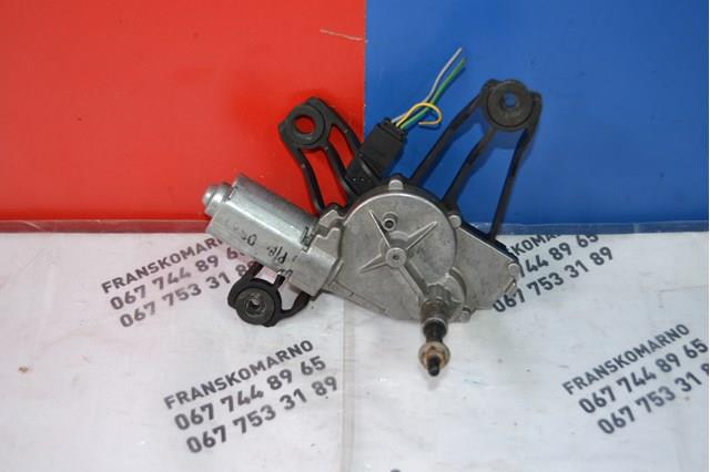 Склоочисник дверей задка 0390201580 BOSCH