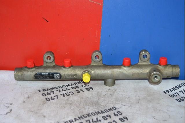 Рампа форсунок системи упорскування палива 0445214091 BOSCH