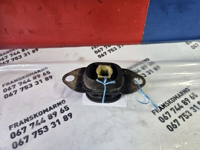 Подушка (опора) двигуна, ліва 112205217R RENAULT