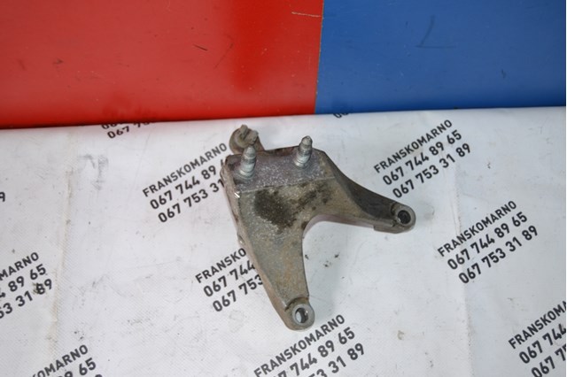 Кронштейн подушки КПП 112531966R RENAULT