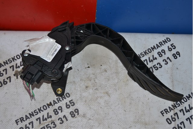 Педаль газу (акселератора) 180027890R RENAULT