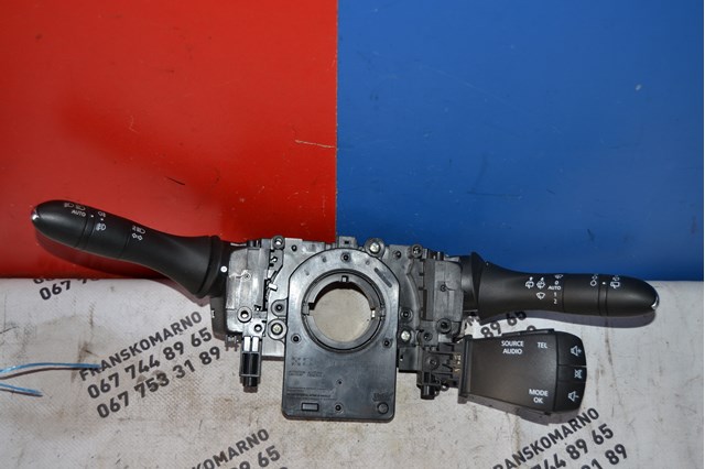 Перемикач підрульовий, в зборі 255678341R RENAULT