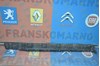 Накладка зовнішня (молдинг) порога, правий 764260776R RENAULT