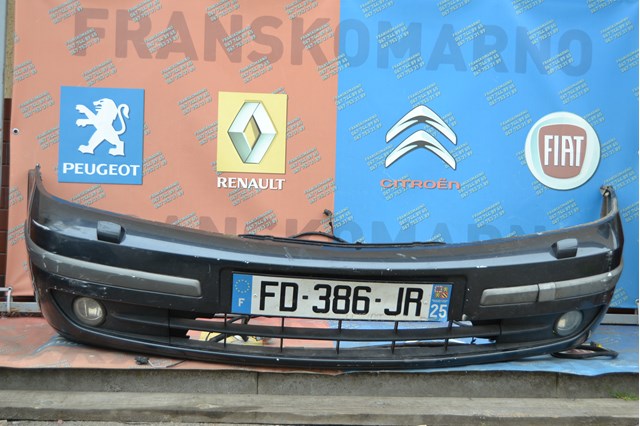 Бампер на авто Renault Laguna 2