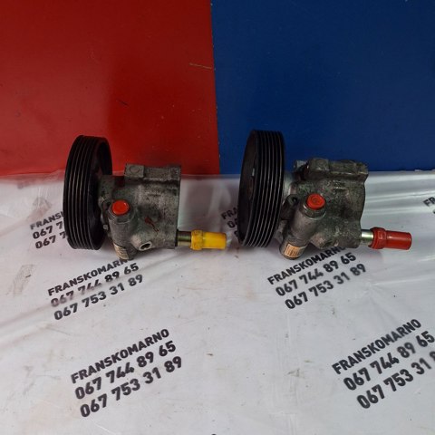 Насос кермового управління 8200100082 RENAULT