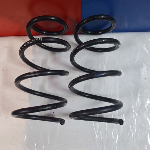 Пружина передня 8200143332 RENAULT