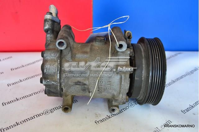 Компресор кліматичної установки 8200315744 RENAULT
