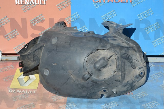 Підкрилок переднього крила, лівий передній 8200426494 RENAULT