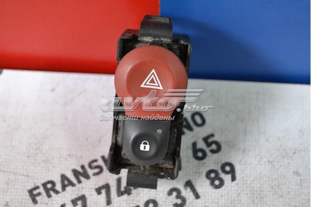 Кнопка включення аварійної сигналізації Renault Master III