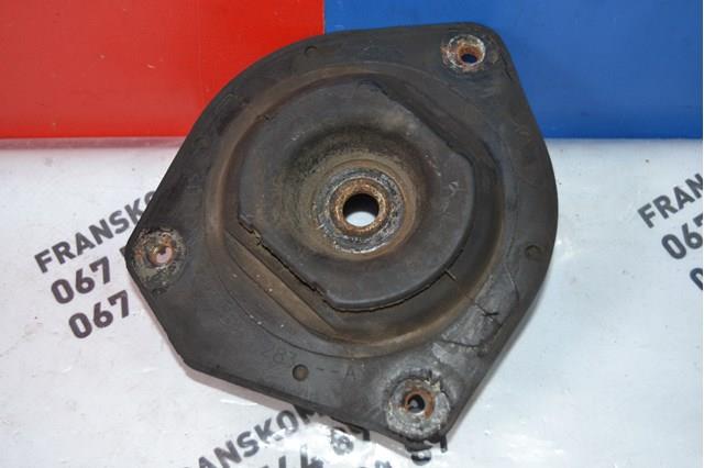 Подушка амортизатора переднього 8200591283 RENAULT