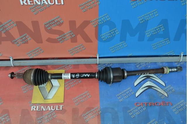 Привід передній правий 8200618168 RENAULT