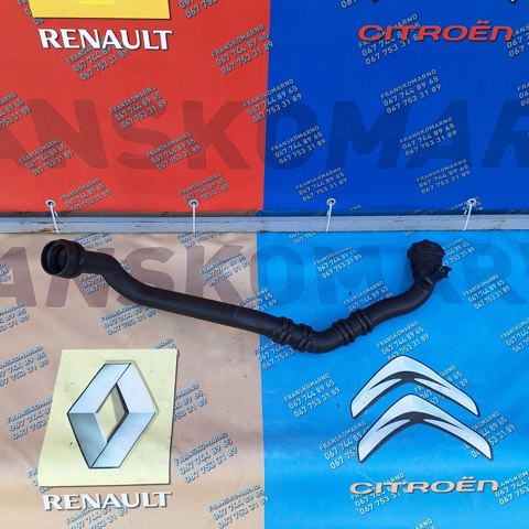 Шланг/патрубок інтеркуллера 8200688708 RENAULT