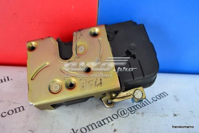 Замок двері правої передньої 9136J4 PEUGEOT