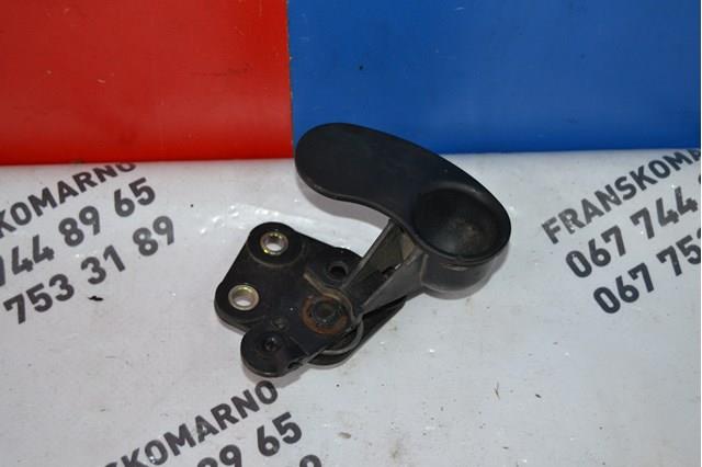 Кронштейн куліси КПП 9151P6 PEUGEOT