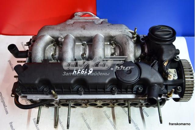 Головка циліндрів 9634559710 PEUGEOT