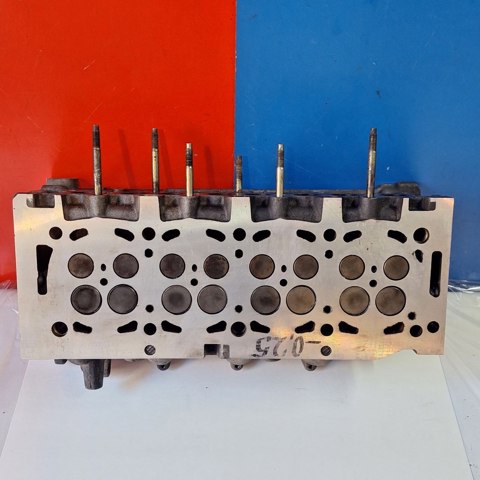 Головка блока циліндрів (ГБЦ) 9641752610 FIAT