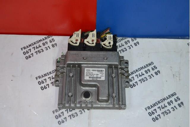 Блок двигуна 9666912580 PEUGEOT