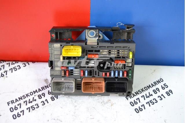 Коробка запобіжників 9675878480 PEUGEOT