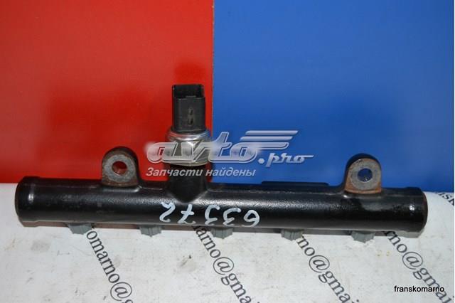Рампа форсунок системи упорскування палива 9681649580 PEUGEOT