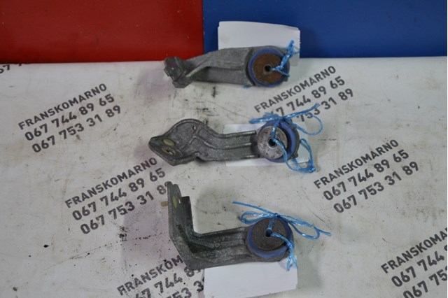 Подушка радіатора охолодження, верхня 9803778880 PEUGEOT