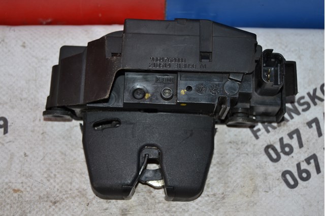 Центральний замок багажника 9804762080 PEUGEOT