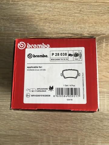 Комплект задніх колодок P28038 BREMBO