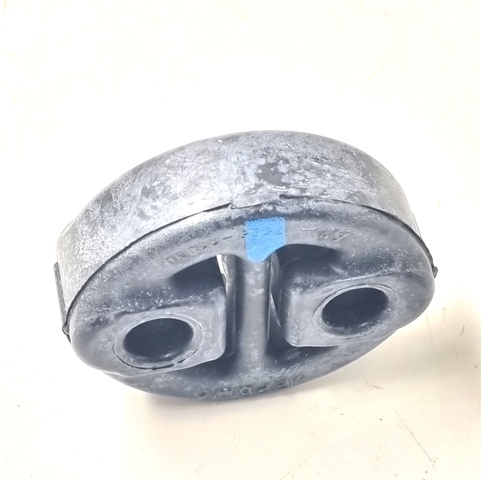 Подушка кріплення глушника 1756522030 TOYOTA