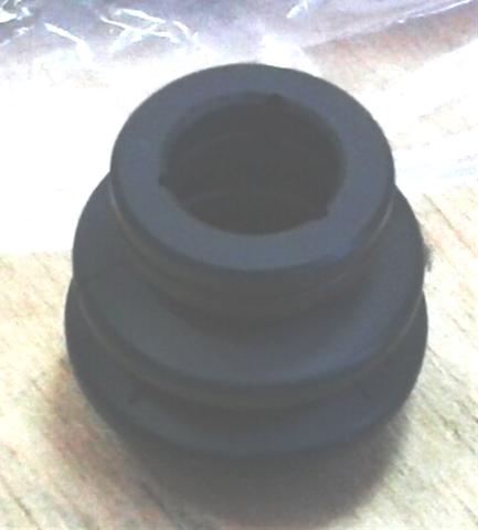 Пильник направляючої супортугальмівного, переднього 4777548150 TOYOTA