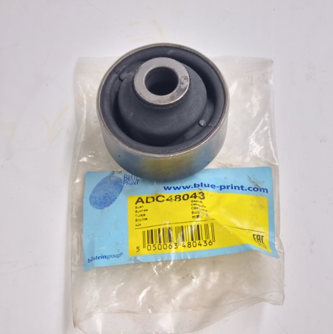 Сайлентблок передньої підвіски ADC48043 BLUE PRINT