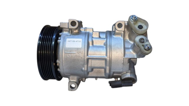 Компресор кліматичної установки 3643109 OPEL