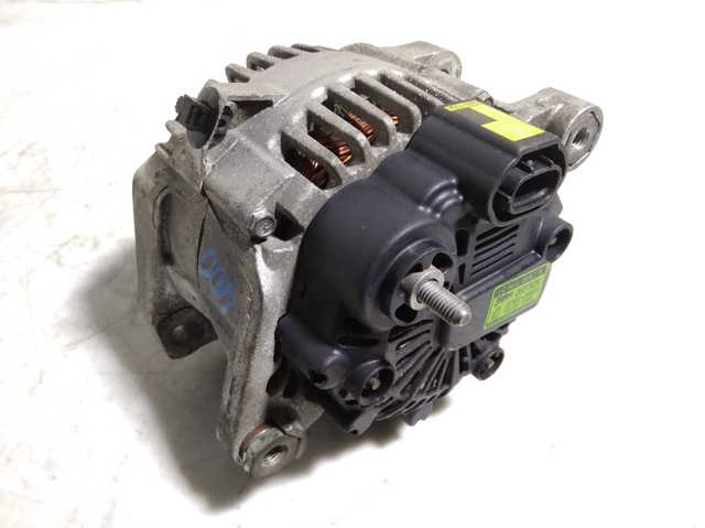 Авто генератор 3730025600 HYUNDAI