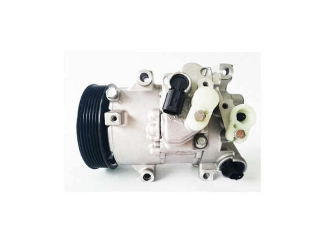 Компресор холодоагенту 8831068032 TOYOTA