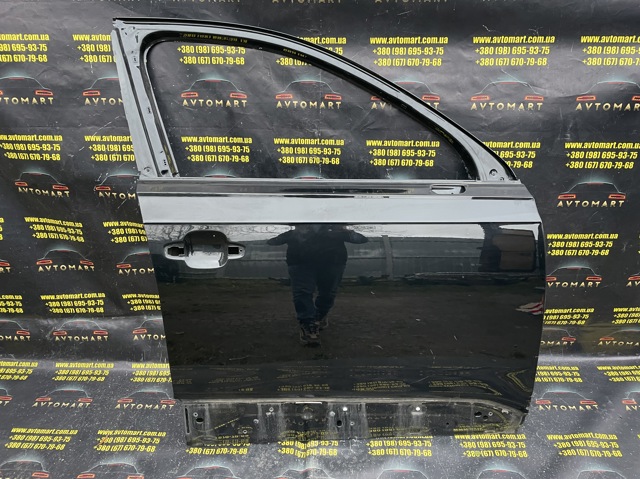 Дверка передня права 4M0831052G VAG