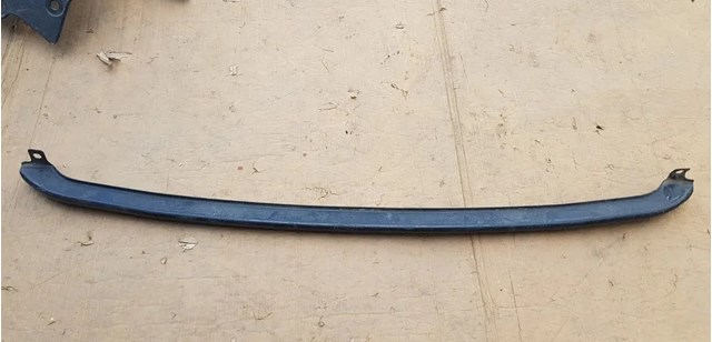 Балка бампера переднього 6R0807651A VAG