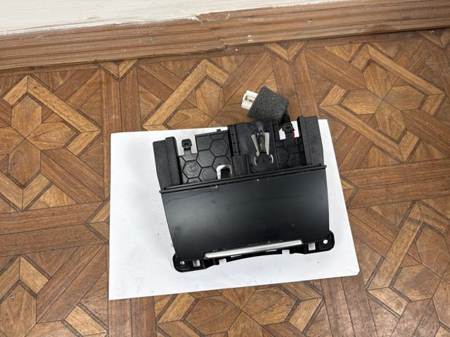 Попільничка 8K0857951 VAG