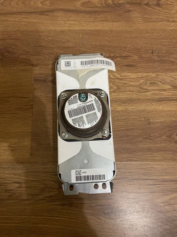Подушка безпеки бокова 8T0880204H VAG
