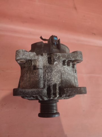 Авто генератор 8200404459 RENAULT