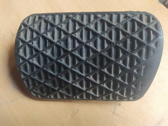 Накладка педалі гальма 1232910082 MERCEDES