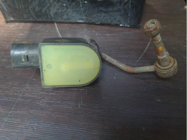 Регулятор положення кузова задньої підвіски 1T0907503 VAG