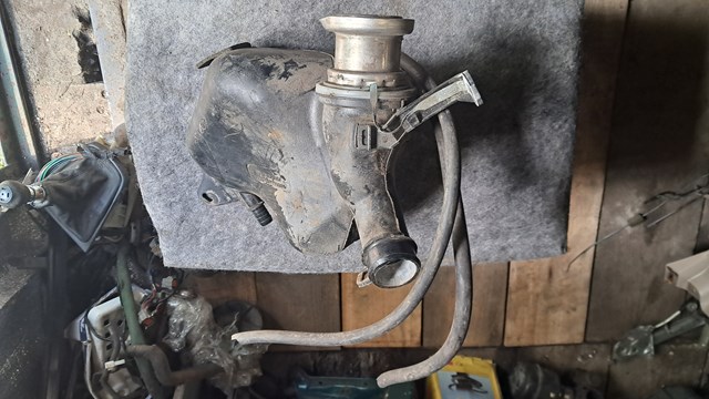 Шланг заливної горловини, паливного бака A2084700689 MERCEDES