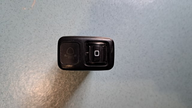 Кнопка коректора фар GA5R666F0B MAZDA