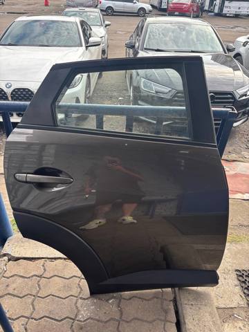 Двері задні, праві DKY17202XC MAZDA