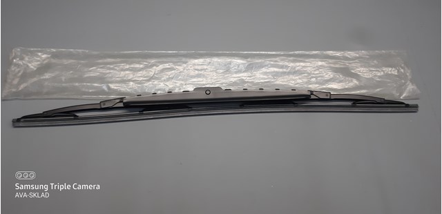 Щітка склоочисника лобового скла, водійська 61618203954 BMW